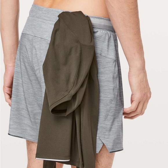 Lululemon Surge Athletic Run Short 6" / Heather Allover Sea Salt Light Cast Sz L - Picture 2 of 11